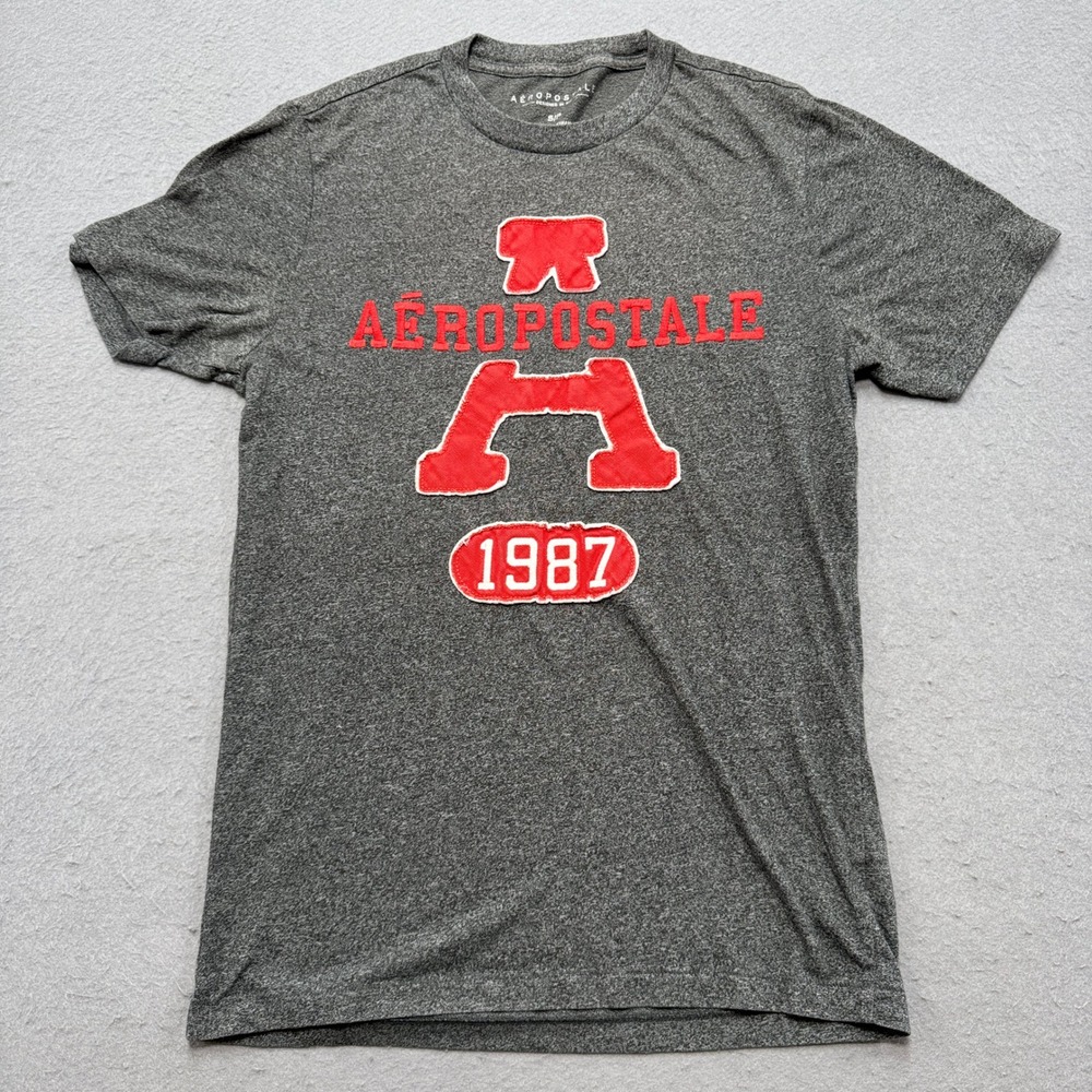 Aeropostale T-Shirt Men's Small Gray Applique Logo Short Sleeve Athletic Varsity
